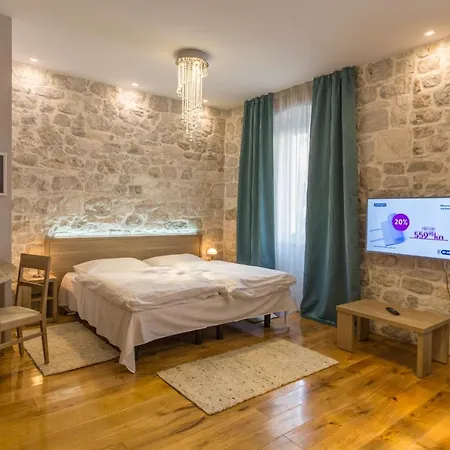 Tifani Luxury Rooms 2 Split Exterior foto