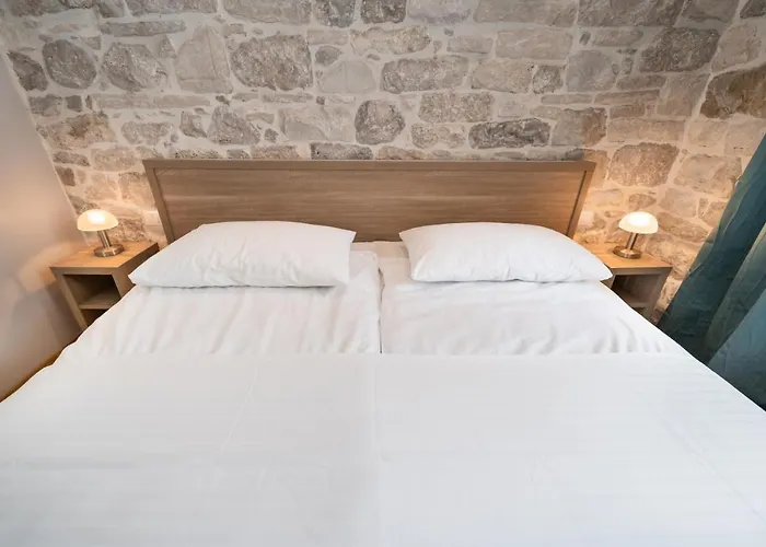 Tifani Luxury Rooms 2